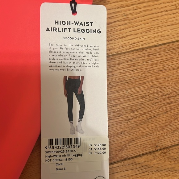 ALO Yoga High-Waist Airlift Legging - Picture 8 of 8